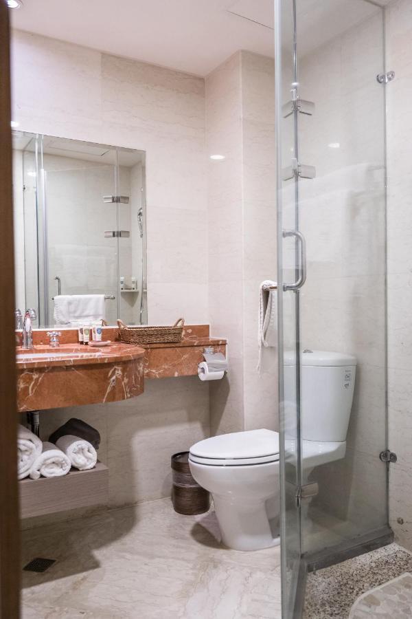 גאושיונג Sunset Beach Resort חדר תמונה
